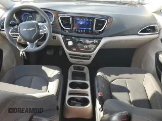 2017 Chrysler Pacifica Touring with VIN 2C4RC1DGXHR635904, listed as a Copart auction lot 54274085 with 141,345 mi miles and Salvage Title. Bid and sale history available at DreamBid. Image 8.