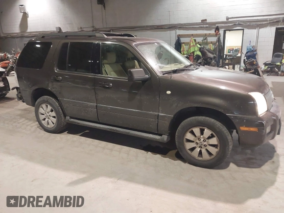 2006 Mercury Mountaineer Luxury with VIN 4M2EU47EX6UJ05577, listed as a IAAI auction lot 41315648 with 158,964 mi miles. Bid and sale history available at carsss.com. Image 1.