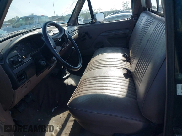 1993 Ford F-150 with VIN 1FTDF15Y3PLA80794, listed as a IAAI auction lot 42291626 with Not provided miles and . Bid and sale history available at DreamBid. Image 5.