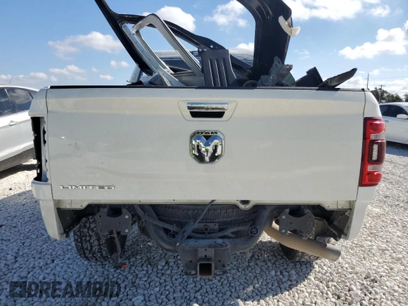 2019 Ram 2500 z VIN 3C6UR4SL2KG640805, wystawiony jako Copart lot #75886914 z przebiegiem 43 427 mil mil oraz Szkoda całkowita • Salvage title. Historia ofert i sprzedaży dostępna na DreamBid. Obrazek 6.