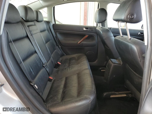 2003 Volkswagen Passat GLX with VIN WVWTH63BX3P381745, listed as a Copart auction lot 63975414 with 180,783 mi miles and Clean Title. Bid and sale history available at carsss.com. Image 10.