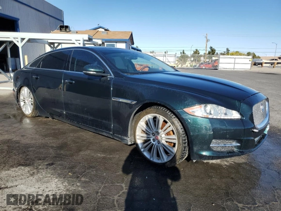 2015 Jaguar XJ with VIN SAJWA2GZ0F8V86007, listed as a Copart auction lot 54929105 with 0 mi miles and Clean Title. Bid and sale history available at carsss.com. Image 4.