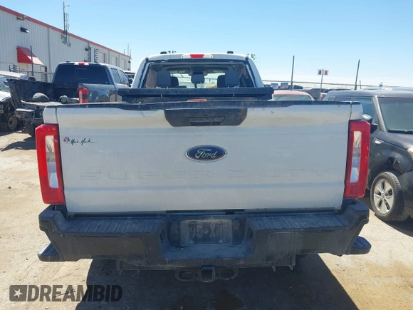 2024 Ford F-250 XL с VIN 1FT7W2BA6REC52771, выставлен на аукционе IAAI как лот 41864059 с пробегом 29 652 миль миль и . История ставок и продаж доступна на DreamBid. Изображение 17.