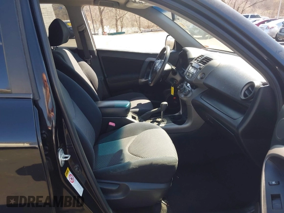 2007 Toyota RAV4 Sport with VIN JTMBD32V776040073, listed as a IAAI auction lot 41756430 with 141,354 mi miles. Bid and sale history available at carsss.com. Image 5.