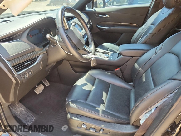 2020 Cadillac XT4 AWD Sport с VIN 1GYFZFR48LF017813, выставлен на аукционе Copart как лот 61940945 с пробегом 34 846 миль миль и Списание • Salvage title. История ставок и продаж доступна на DreamBid. Изображение 7.