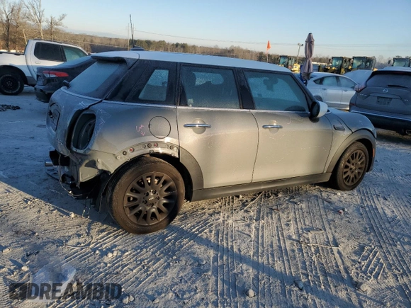2022 MINI Hardtop 4 Door Cooper z VIN WMW33DK03N2R06435, wystawiony jako Copart lot #42131665 z przebiegiem 29 690 mil mil oraz Szkoda całkowita • Salvage title. Historia ofert i sprzedaży dostępna na DreamBid. Obrazek 3.