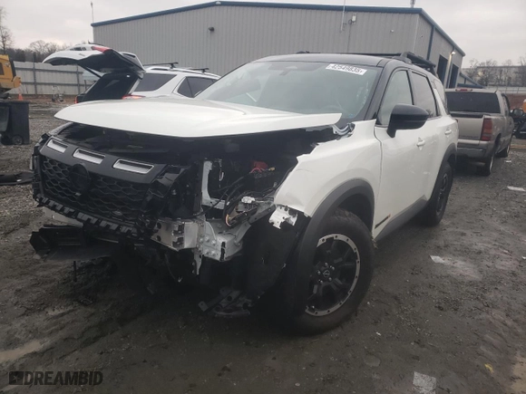 2024 Nissan Pathfinder SV with VIN 5N1DR3BD2RC287650, listed as a Copart auction lot 42549835 with 2,057 mi miles and Salvage Title. Bid and sale history available at carsss.com. Image 1.