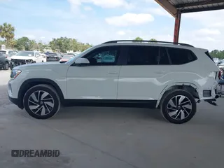 2024 Volkswagen Atlas SE z VIN 1V2JR2CA1RC616729, wystawiony jako IAAI lot #42049460 z przebiegiem 3 718 mil mil oraz . Historia ofert i sprzedaży dostępna na DreamBid. Obrazek 15.