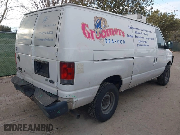 2011 Ford Econoline Cargo Commercial with VIN 1FTNE2EL6BDB25697, listed as a IAAI auction lot 41358472 with 384,517 mi miles. Bid and sale history available at carsss.com. Image 4.