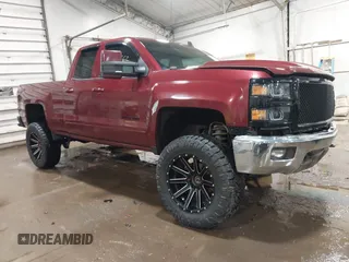 2015 Chevrolet Silverado 1500 LT with VIN 1GCVKREC0FZ370814, listed as a IAAI auction lot 41576262 with 101,616 mi miles. Bid and sale history available at carsss.com. Image 1.