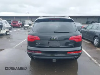 2015 Audi Q7 3.0T Premium Plus with VIN WA1LGAFE3FD024130, listed as a IAAI auction lot 41935105 with 1 mi miles. Bid and sale history available at carsss.com. Image 17.