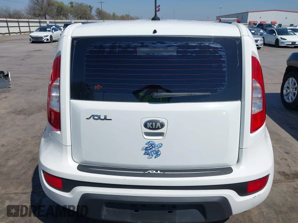 2013 Kia Soul with VIN KNDJT2A52D7568507, listed as a IAAI auction lot 41782739 with 119,285 mi miles. Bid and sale history available at carsss.com. Image 16.