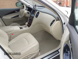 2015 Infiniti QX50 Journey with VIN JN1BJ0HP1FM730740, listed as a IAAI auction lot 41472903 with 129,300 mi miles. Bid and sale history available at carsss.com. Image 5.
