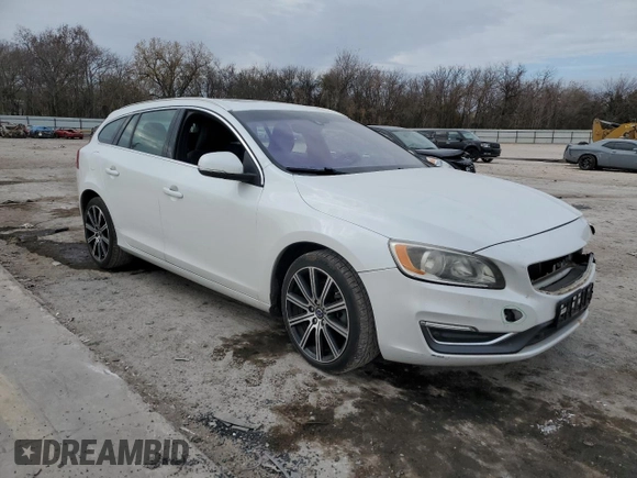 2015 Volvo V60 T5 Drive-E Premier with VIN YV140MEK2F1233829, listed as a Copart auction lot 83320544 with 143,632 mi miles and Salvage Title. Bid and sale history available at carsss.com. Image 4.