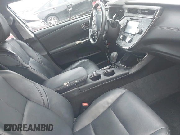 2017 Toyota Avalon XLE z VIN 4T1BK1EB3HU248052, wystawiony jako IAAI lot #41562113 z przebiegiem 73 677 mil mil oraz . Historia ofert i sprzedaży dostępna na DreamBid. Obrazek 5.
