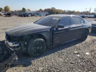 2019 BMW 7 Series 750i xDrive с VIN WBA7F2C54KB239989, выставлен на аукционе Copart как лот 76759694 с пробегом 72 867 миль миль и Списание • Salvage title. История ставок и продаж доступна на DreamBid. Изображение 1.