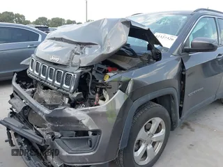 2021 Jeep Compass Latitude with VIN 3C4NJCBBXMT563858, listed as a IAAI auction lot 42327326 with Not provided miles and . Bid and sale history available at DreamBid. Image 6.