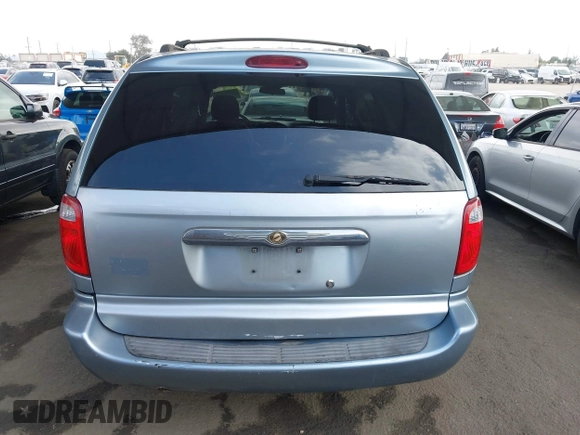 2006 Chrysler Town & Country LX with VIN 1A4GP44R46B609965, listed as a IAAI auction lot 42093438 with 333,689 mi miles and . Bid and sale history available at DreamBid. Image 16.