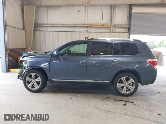 2011 Toyota Highlander Limited with VIN 5TDYK3EH8BS026066, listed as a IAAI auction lot 42646319 with 118,317 mi miles and . Bid and sale history available at DreamBid. Image 14.