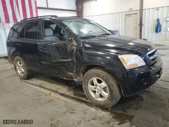 2009 Kia Sorento LX with VIN KNDJD735995871407, listed as a Copart auction lot 43912915 with 186,056 mi miles and Salvage Title. Bid and sale history available at carsss.com. Image 4.