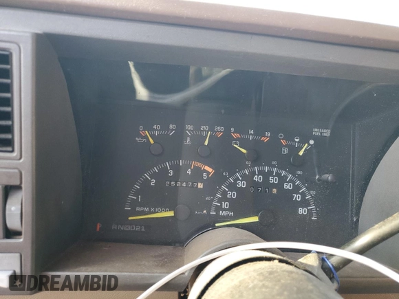 1994 Chevrolet Suburban with VIN 1GNFK16K0RJ417930, listed as a Copart auction lot 77583634 with 252,477 mi miles and Salvage Title. Bid and sale history available at carsss.com. Image 9.