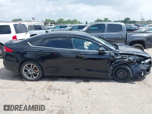 2020 Ford Fusion SE с VIN 3FA6P0HD9LR111430, выставлен на аукционе IAAI как лот 42502201 с пробегом 95 307 миль миль и . История ставок и продаж доступна на DreamBid. Изображение 13.