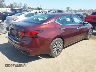 2023 Nissan Altima SV z VIN 1N4BL4DVXPN379301, wystawiony jako IAAI lot #42152983 z przebiegiem 38 374 mil mil oraz . Historia ofert i sprzedaży dostępna na DreamBid. Obrazek 4.