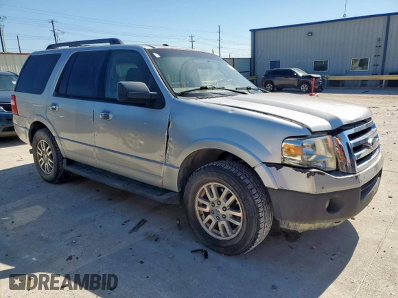 2012 Ford Expedition XLT z VIN 1FMJU1H5XCEF12740, wystawiony jako Copart lot #56741365 z przebiegiem 174 650 mil mil oraz Czysty tytuł • Clean title. Historia ofert i sprzedaży dostępna na DreamBid. Obrazek 4.