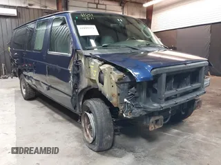 2008 Ford Econoline Passenger XL z VIN 1FBSS31L88DB31215, wystawiony jako IAAI lot #41899371 z przebiegiem 110 875 mil mil oraz . Historia ofert i sprzedaży dostępna na DreamBid. Obrazek 1.