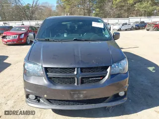 2019 Dodge Grand Caravan GT with VIN 2C4RDGEG4KR640425, listed as a IAAI auction lot 41405148 with 116,257 mi miles. Bid and sale history available at carsss.com. Image 12.