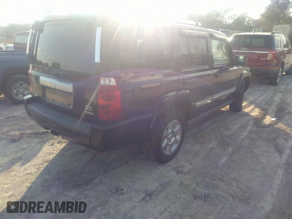2007 Jeep Commander Overland z VIN 1J8HG68257C657840, wystawiony jako IAAI lot #41535879 z przebiegiem 196 783 mil mil oraz . Historia ofert i sprzedaży dostępna na DreamBid. Obrazek 4.