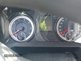 2018 Ram 2500 Tradesman с VIN 3C6UR5CJ2JG379628, выставлен на аукционе IAAI как лот 41920665 с пробегом Не указан миль и . История ставок и продаж доступна на DreamBid. Изображение 7.
