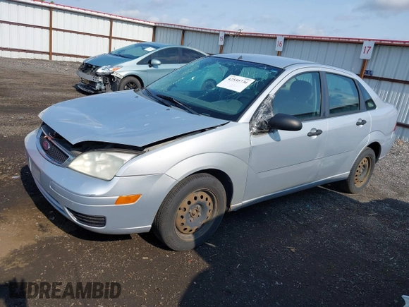 2005 Ford Focus S with VIN 1FAFP34N95W284154, listed as a IAAI auction lot 42555736 with 171,944 mi miles and . Bid and sale history available at DreamBid. Image 2.