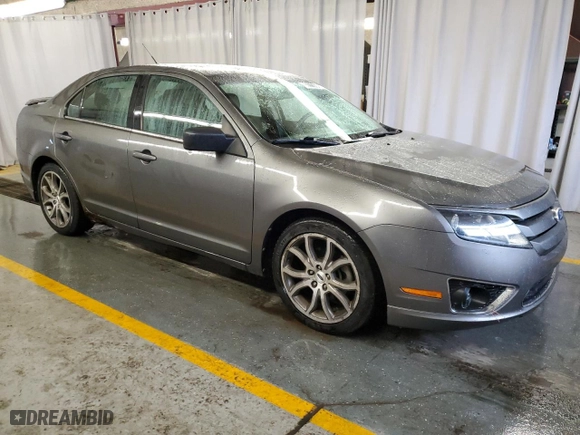 2011 Ford Fusion SE with VIN 3FAHP0HA2BR177248, listed as a Copart auction lot 80771764 with 84,571 mi miles and Clean Title. Bid and sale history available at carsss.com. Image 4.