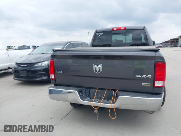 2017 Ram 1500 SLT z VIN 1C6RR7GG3HS663434, wystawiony jako IAAI lot #41696570 z przebiegiem 146 221 mil mil oraz . Historia ofert i sprzedaży dostępna na DreamBid. Obrazek 16.