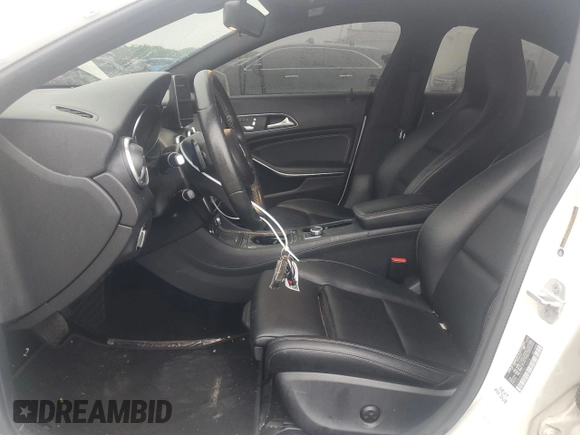 2018 Mercedes-Benz CLA 250 z VIN WDDSJ4EB7JN614318, wystawiony jako Copart lot #55603915 z przebiegiem 91 320 mil mil oraz Szkoda całkowita • Salvage title. Historia ofert i sprzedaży dostępna na DreamBid. Obrazek 7.