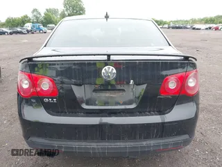 2006 Volkswagen Jetta GLI Turbo с VIN 3VWWJ71K26M753239, выставлен на аукционе IAAI как лот 42351910 с пробегом 156 249 миль миль и . История ставок и продаж доступна на DreamBid. Изображение 16.