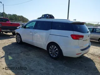 2017 Kia Sedona SX with VIN KNDMC5C12H6329656, listed as a IAAI auction lot 41980895 with 111,318 mi miles. Bid and sale history available at carsss.com. Image 3.