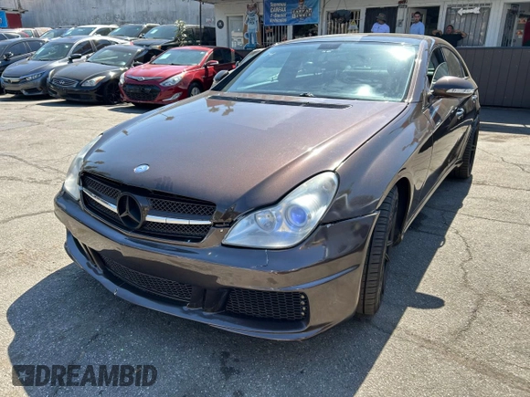 2006 Mercedes-Benz CLS-Class with VIN WDDDJ75X56A055095, listed as a Copart auction lot 74631394 with 177,706 mi miles and Clean Title. Bid and sale history available at carsss.com. Image 2.