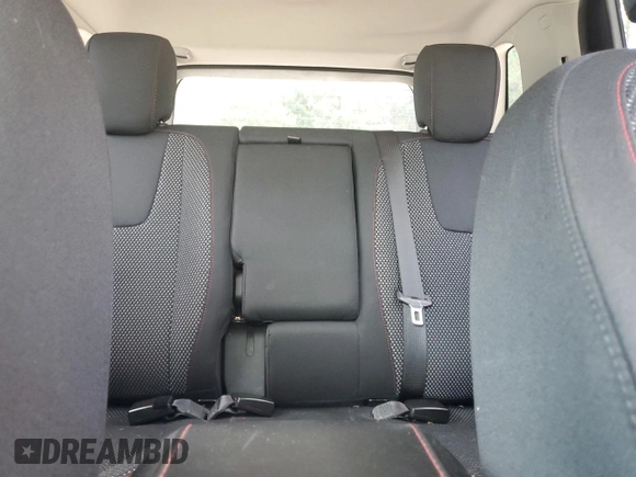 2012 GMC Terrain SLE-2 z VIN 2GKALSEK7C6200763, wystawiony jako Copart lot #56850075 z przebiegiem 181 769 mil mil oraz Czysty tytuł • Clean title. Historia ofert i sprzedaży dostępna na DreamBid. Obrazek 10.