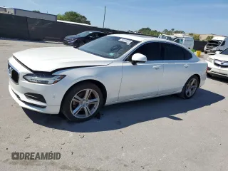 2018 Volvo S90 Momentum with VIN LVY982AK3JP023236, listed as a Copart auction lot 50016845 with 123,074 mi miles and Clean Title. Bid and sale history available at carsss.com. Image 1.