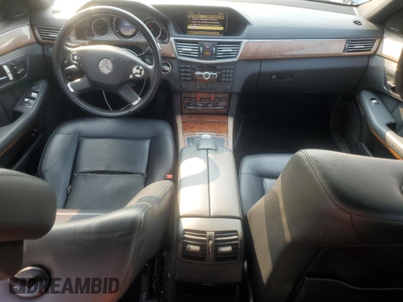 2012 Mercedes-Benz E 350 Luxury with VIN WDDHF8JBXCA545918, listed as a Copart auction lot 58953115 with 220,307 mi miles and Salvage title. Bid and sale history available at DreamBid. Image 8.