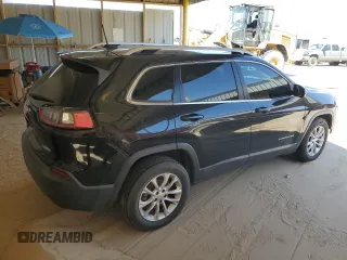 2019 Jeep Cherokee Latitude z VIN 1C4PJLCB0KD340500, wystawiony jako Copart lot #54193245 z przebiegiem 138 517 mil mil oraz Szkoda całkowita • Salvage title. Historia ofert i sprzedaży dostępna na DreamBid. Obrazek 3.
