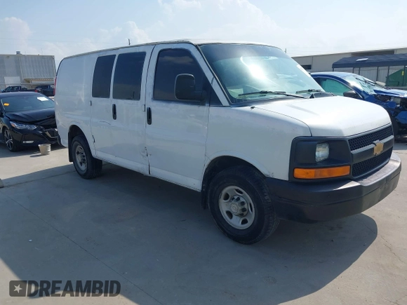 2007 Chevrolet Express Cargo with VIN 1GCGG25V471172398, listed as a IAAI auction lot 42429727 with 288,256 mi miles and . Bid and sale history available at DreamBid. Image 1.