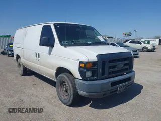 2014 Ford Econoline Cargo Commercial with VIN 1FTNE2EL2EDA96929, listed as a IAAI auction lot 41820671 with 191,652 mi miles. Bid and sale history available at carsss.com. Image 1.