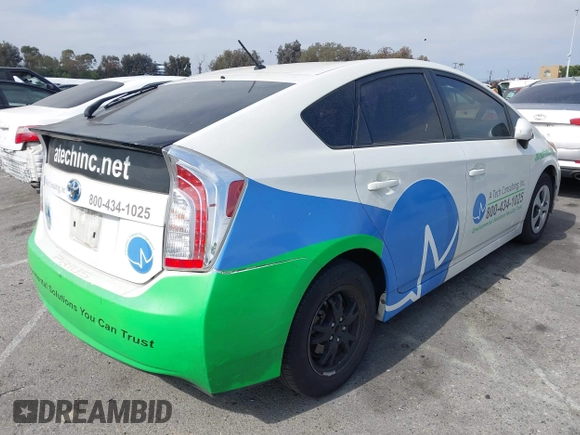 2015 Toyota Prius Four z VIN JTDKN3DU1F0445414, wystawiony jako IAAI lot #42342369 z przebiegiem 233 998 mil mil oraz . Historia ofert i sprzedaży dostępna na DreamBid. Obrazek 4.