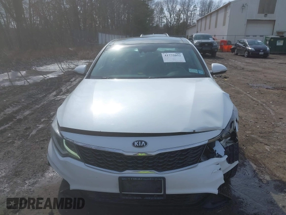 2019 Kia Optima LX with VIN 5XXGT4L38KG300213, listed as a IAAI auction lot 41775052 with 141,402 mi miles. Bid and sale history available at carsss.com. Image 12.