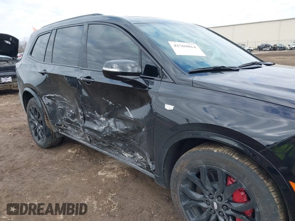 2024 Cadillac XT6 AWD Sport z VIN 1GYKPHRS8RZ750238, wystawiony jako IAAI lot #41769814 z przebiegiem 3 600 mil mil oraz . Historia ofert i sprzedaży dostępna na DreamBid. Obrazek 12.