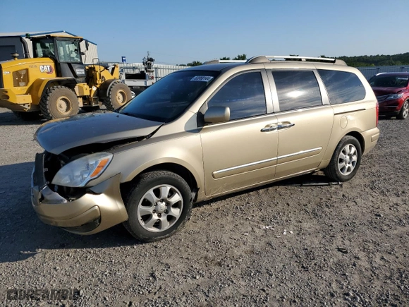 2007 Hyundai Entourage GLS with VIN KNDMC233976017297, listed as a Copart auction lot 63868144 with 132,651 mi miles and Salvage Title. Bid and sale history available at carsss.com. Image 1.