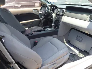 2008 Ford Mustang Deluxe с VIN 1ZVHT80N385174953, выставлен на аукционе IAAI как лот 42332310 с пробегом 110 567 миль миль и . История ставок и продаж доступна на DreamBid. Изображение 5.